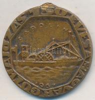 1967. "150 éves a magyar gőzhajózás - Carolina / MHRT Hunyadi" Br emlékérem, fül letört (3...