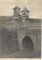 9 db RÉGI városképes képeslap, I. világháborús életképek katonákkal, több fotóval, 1 nem képeslaphátú, jó állapotban / 9 old town-view postcard, scenes of World War I with soldiers, 1 (non PC), in good condition