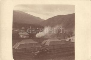 9 db RÉGI városképes képeslap, I. világháborús életképek katonákkal, több fotóval, 1 nem képeslaphát...