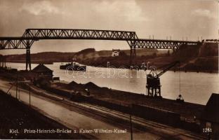 Kiel, Prince Heinrich Brücke, Kaiser Wilhelm Kanal / bridge, canal, ship, industrial railway station