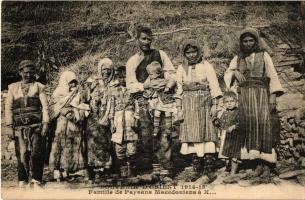 Peasant family, Macedonian folklore (EK)