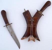 Húsvilla ill. kés díszes fa tartóban