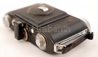 Beltica Cludor fényképezőgép, működik, bőrtokban