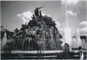 cca 1932 Sió tündér legendája című szoborcsoport, világító szökőkút a Városligetben, 1945-ben megsemmisült, Danassy Károly (1904-1996) hagyatékában őrzött korabeli negatívról készült modern nagyítás, 10x14 cm