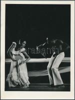 cca 1980 Pataky Zoltán: Amerikai balett, feliratozott fotóművészeti alkotás, 24x18 cm