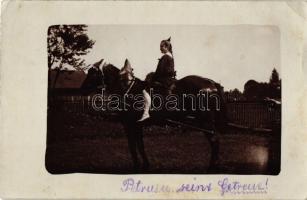 Horse with girl, Cellofix-Postkarte D.R.P. Nr. 176323. photo (EK)