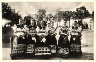 Mezőkövesdi népviselet / Hungarian folklore from Mezőkövesd (EK)