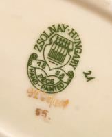 Zsolnay pillangó mintás hamuzó és virág mintás tálka, kézzel festett, jelzett, 11×7-12×8 cm