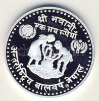 Nepal 1974. 100R Ag "Gyermekév" T:PP Csak 9270db! R!