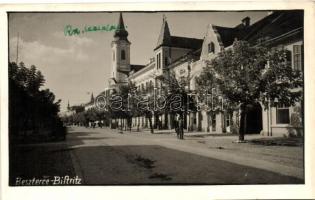 1940 Beszterce, Bistrita; Mussolini utca, Római Katolikus templom / street, church, photo