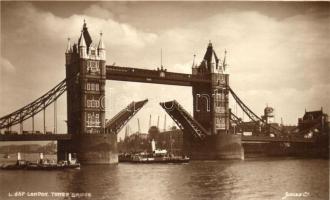 8 db RÉGI városképes képeslap, egy kivételével használatlanok, Nagy-Britannia, főleg London, vegyes ...