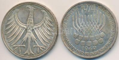 NSZK 1967F 5M Ag + 1974F 5M Ag "25 éves az Alkotmány" T:2
FRG 1967F 5 Mark Ag + 1974F 5 M...