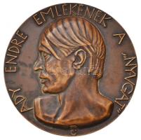 Beck Ötvös Fülöp (1873-1945) 1928. "Ady Endre emlékének a 'Nyugat' / 'Repülj hajóm..... Rajtad a holnap hőse'" Br emlékérem (65mm) T:2 ragasztónyom Hungary 1928. "The 'Nyugat' for the Memory of Endre Ady" Br commemorative medallion. Sign.: Fülöp Beck Ötvös (65mm) C:XF glue mark HP 986.