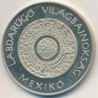 Bognár György (1944-) 1986. "Labdarúgó Világbajnokság Mexikó" fém emlékérem (32mm) + 
Fül...
