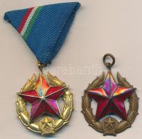 1951. "Közbiztonsági Érem" arany fokozata a rendőrség tagjai részére, aranyozott kitüntetés, mellszalagon + "Közbiztonsági Érem" bronz fokozata, Br kitüntetés mellszalag nélkül T:2 a Br karcos