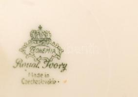 Royal Ivory süteményes tányérok (10 db), kézzel festett, jelzett, kopott,  d: 16 cm