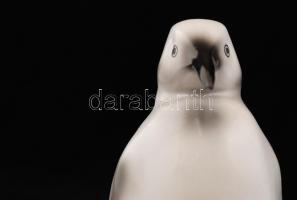 Hollóházi pingvin, kézzel festett, jelzett, hibátlan, m:24 cm