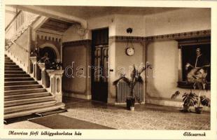 Budapest II. Manréza férfi lelkigyakorlatos ház, belső, előcsarnok