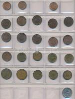 53db-os vegyes külföldi fémpénz tétel piros "MÜNZEN" feliratú érmetartó albumban, főleg né...