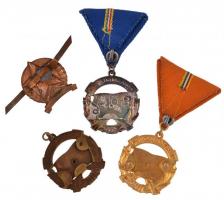 ~1960-1970. "Munkásőr sapkajelvény" zománcozott fém sapkajelvény + "A Haza Szolgálatá...