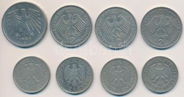 NSZK 1957-1980. 1M (4xklf) + 2M (3x) + 5M T:2,2-
FRG 1957-1980. 1 Mark (4xdiff) + 2 Mark (3x) + 5 M...