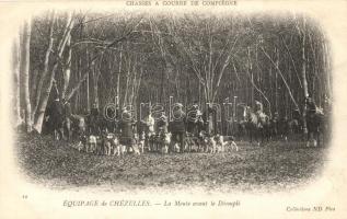Chasses a Courre de Compiégne - Équipage de Chézelles - La Meute avant le Découplé / Compiégne, hunters, hunting dog pack before release