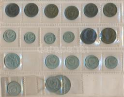 Szovjetunió 1932-1980. 1k-1R (51x) berakólapon T:vegyes
Soviet 1932-1980. 1 Kopek - 1 Ruble (51x) i...