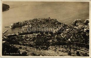 9 db RÉGI városképes képeslap, horvát városok, 1 fotóval, 8 db megíratlan lappal / 9 old town view p...