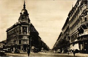 Budapest VI. Andrássy út, takarékpénztár, cipőüzlet, Schimmelpfeng W. tudakozóda, automobil