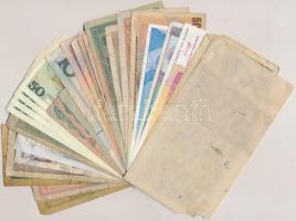 30db-os vegyes külföldi bankjegy tétel, közte Etiópia, Kína, Német 3. Birodalom, Olaszország, Szovje...