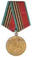 Szovjetunió 1985. &quot;A Nagy Honvédő Háborúban aratott győzelem 40. évfordulója&quot; sárgaréz kitüntetés mellszalagon (32mm) T:2 Soviet Union 1985. &quot;Forty Years of Victory in the Great Patriotic War 1941-1945&quot; brass decoration with ribbon (32mm) C:XF