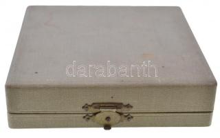 Csíkszentmihályi Róbert (1940-) 1973. "Városunkért / Április 15 Békés Város" Br emlékérem ...