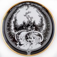 Hollóházi Jurcsák László által tervezett mintával díszített tál, hamutál, vázák, matricás, hibátlano...