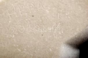 Héra József (1976- ): Madárpár, fehér márvány, jelzett, m: 21 cm