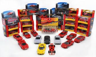 34 db Shell Ferrari makett, eredeti csomagolásában (21 db), csomagolás nélkül (13 db), méretarány: 1:38