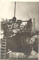 1916 SMS Magnet Torpedokanonenboot im Hafen von Pola / torpedo gunboat, on board, photo