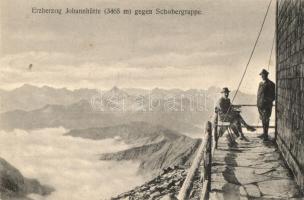 Grossglockner, Erzherzog Johannhütte gegen Schobergruppe / rest house