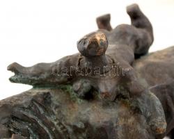 Kerényi Jenő (1908-1975): Európa elrablása, bronz, jelzett, számozott (100/66), m: 18 cm