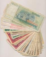 30db vegyes külföldi bankjegy, közte jugoszláv, német, lengyel bankjegyek T:vegyes
30pcs of mixed b...