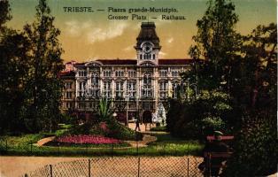 15 db RÉGI városképes képeslap, európai városok, az egyik lapon Versailles léghajóval, vegyes minősé...