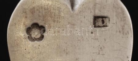 Ezüst (Ag.) teáskanál (7 db.), jelzett, monogrammal, mesterjeggyel (K.M.), h:15 cm, nettó: 215 g