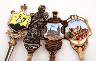 XIX. sz vége: Aranyozott díszkanál tétel, 4 db zománcfestett képpel és címerrel / Vintage gold plate...