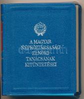 A Magyar Népköztársaság Elnöki Tanácsának kitüntetései. Budapest, Kossuth, 1979. minikönyv kék bőrkötésben műanyag tokban