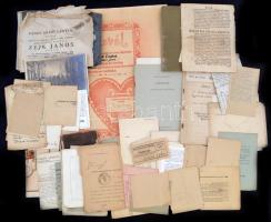 cca 1920-1950 Vegyes, részben átnézetlen okmány tétel: levelek, meghívók, elemi iskolai értesítő, díszoklevél + néhány fénykép ill. kisnyomtatvány
