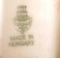 Zsolnay kulacsok, 2 db, egyiken hajszálrepedéssel, másikon kis csorbával, matricás, jelzett, m: 10 é...