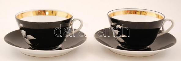 2 db virágmintás porcelán teás csésze csészealjjal, kopásnyomokkal, jelzés nélkül