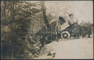 cca 1916 Katonai teherautó automobil balesete az I. világháborúban fotólap / WW. I. military photo