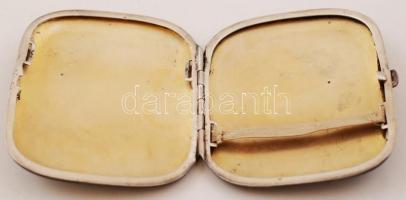 Art deco cigarettatárca, jelzett, belül aranyozott, niello díszítéssel, apró zománchibákkal, 9×8 cm