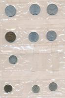 121db vegyes magyar és külföldi fémpénz berakólapokon, közte csehszlovák, osztrák, lengyel érmék T:v...