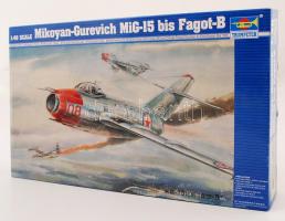 Trumpeter MiG-15 műanyag repülőmakett, 1:48, saját dobozában